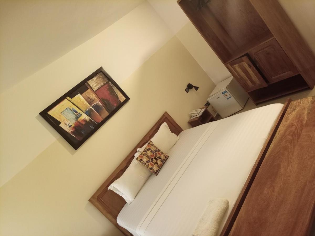 Elogia Hotel Ломе Екстер'єр фото